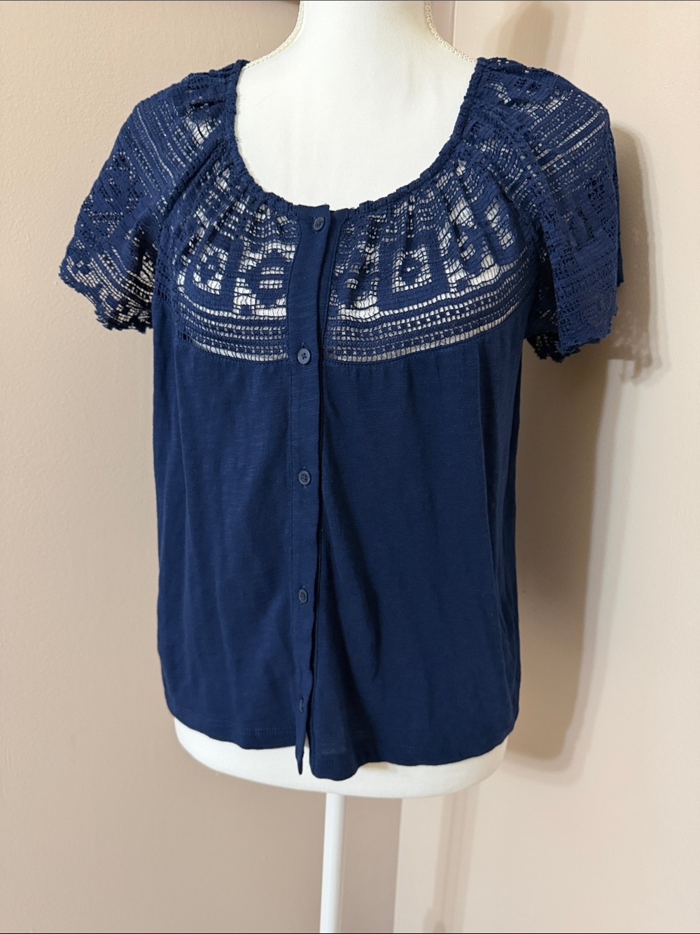 🆕 Ann Taylor Loft Navy Crochet Yoke Button-Front Women's Top